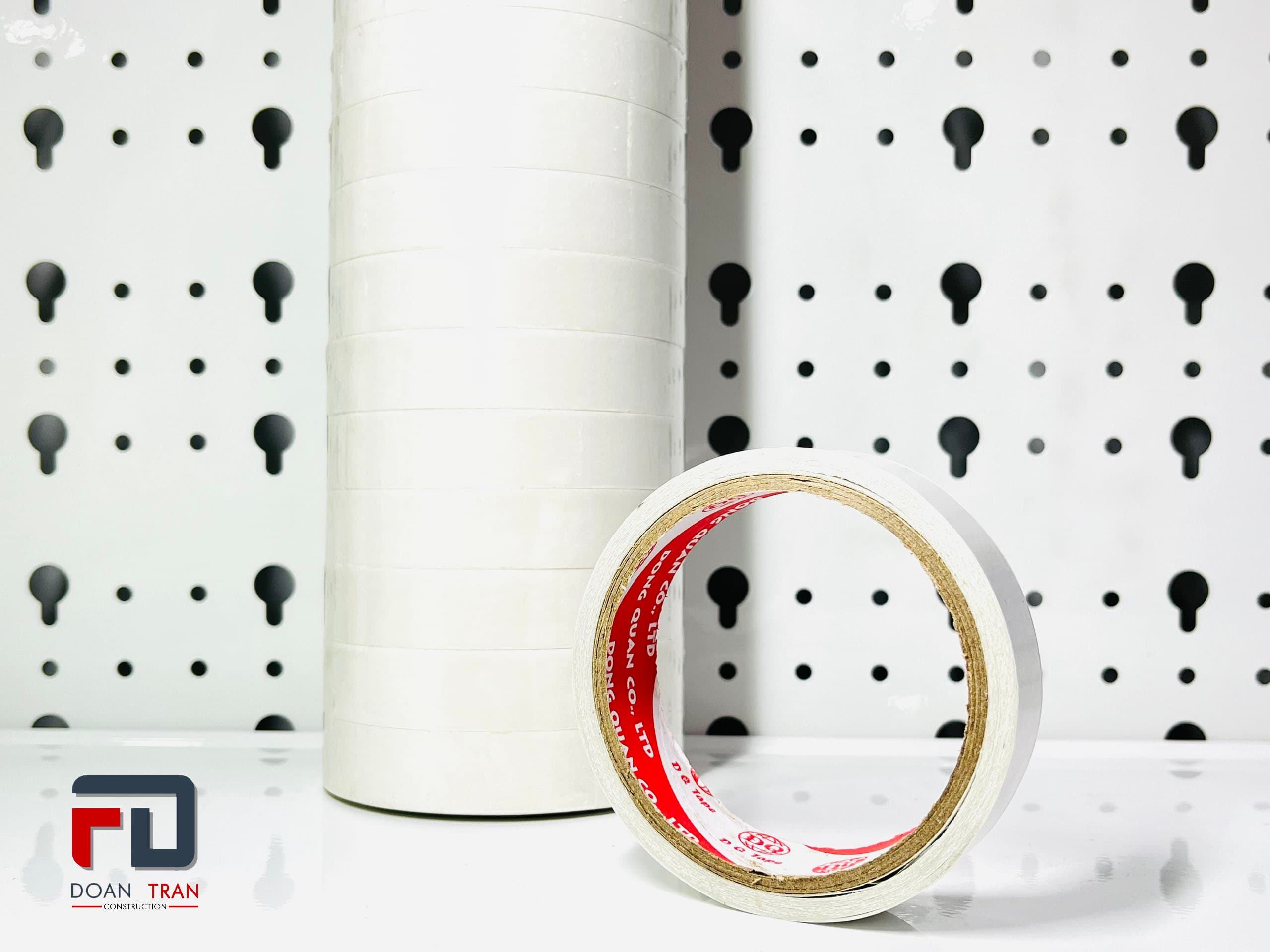 Keo 2 mặt mỏng trắng 2p5 (1 cây=12 cuộn)